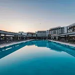 Voya Hotel