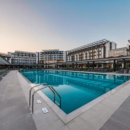 Voya Hotel 5*