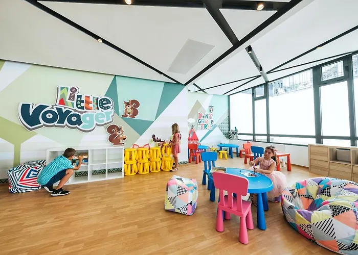 Ξενοδοχείο Voya 5*